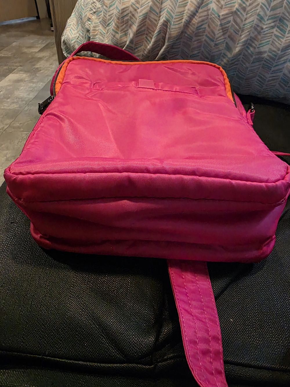 Lug Wrangler Medium Pink Cargo Crossbody Bag  Wide Guitar Strap Orange Trim - Picture 10 of 11